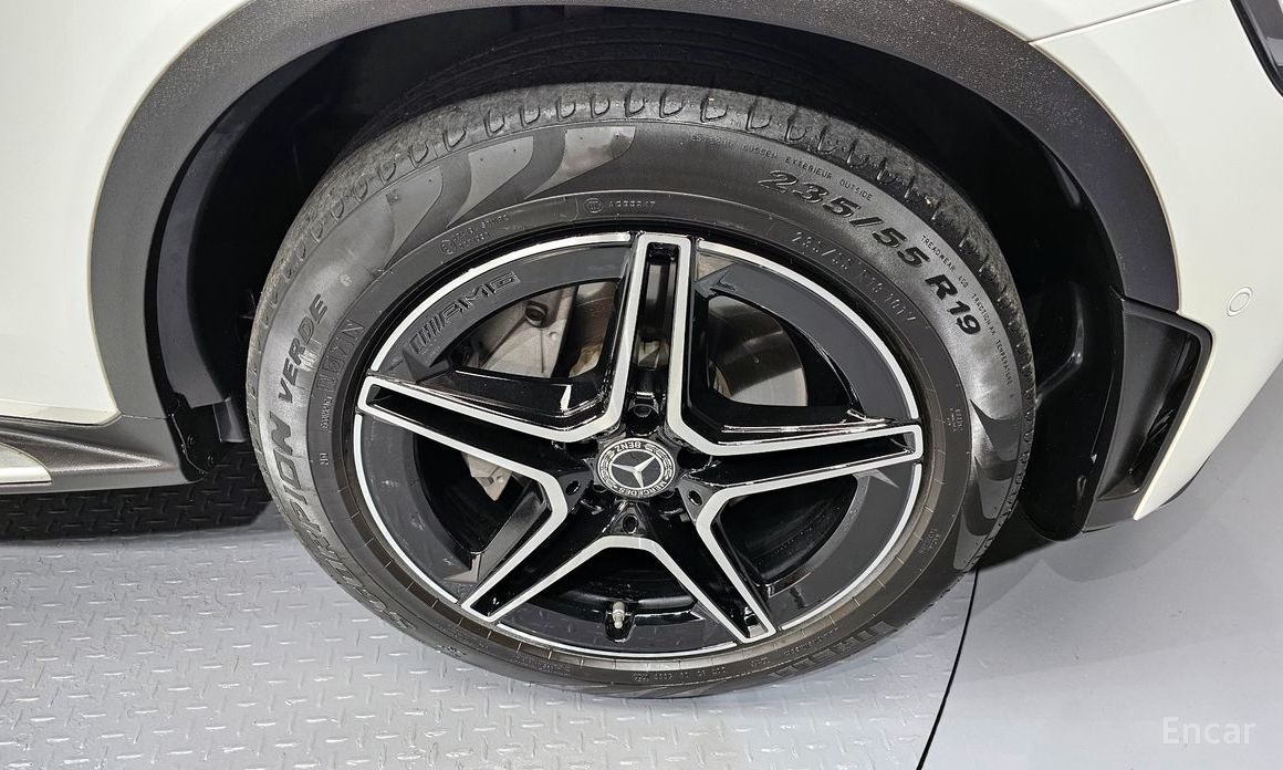  Mercedes-Benz GLC-Class