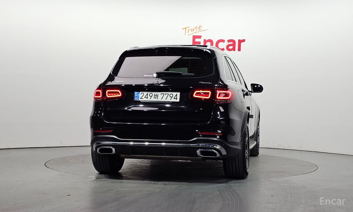  Mercedes-Benz GLC-Class