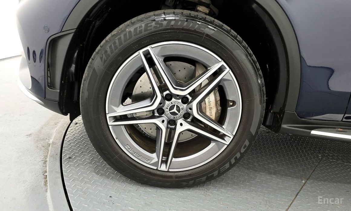  Mercedes-Benz GLC-Class