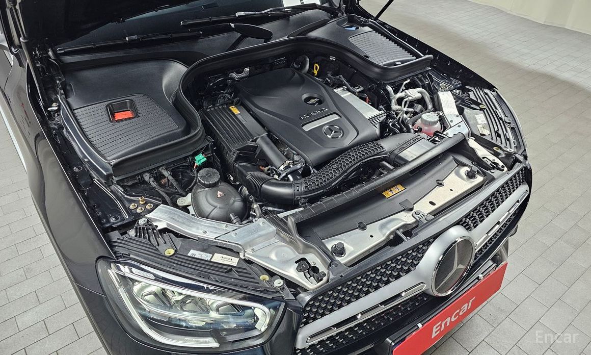  Mercedes-Benz GLC-Class