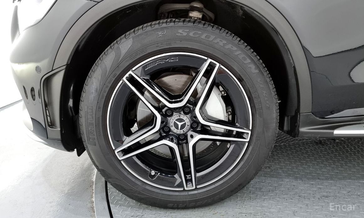  Mercedes-Benz GLC-Class