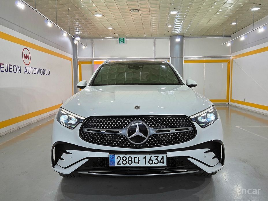  Mercedes-Benz GLC-Class