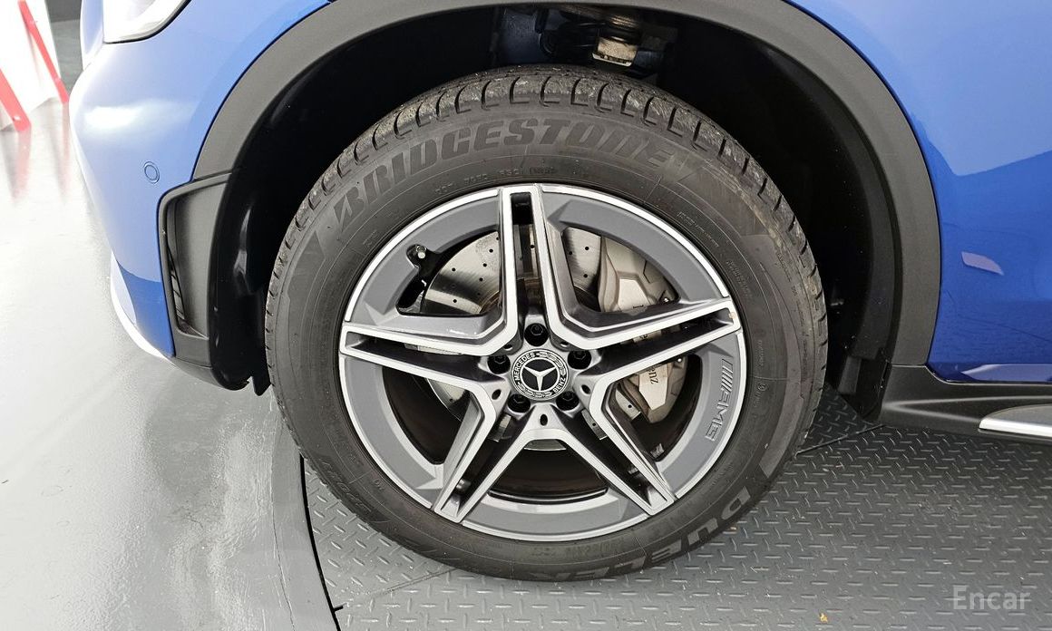  Mercedes-Benz GLC-Class