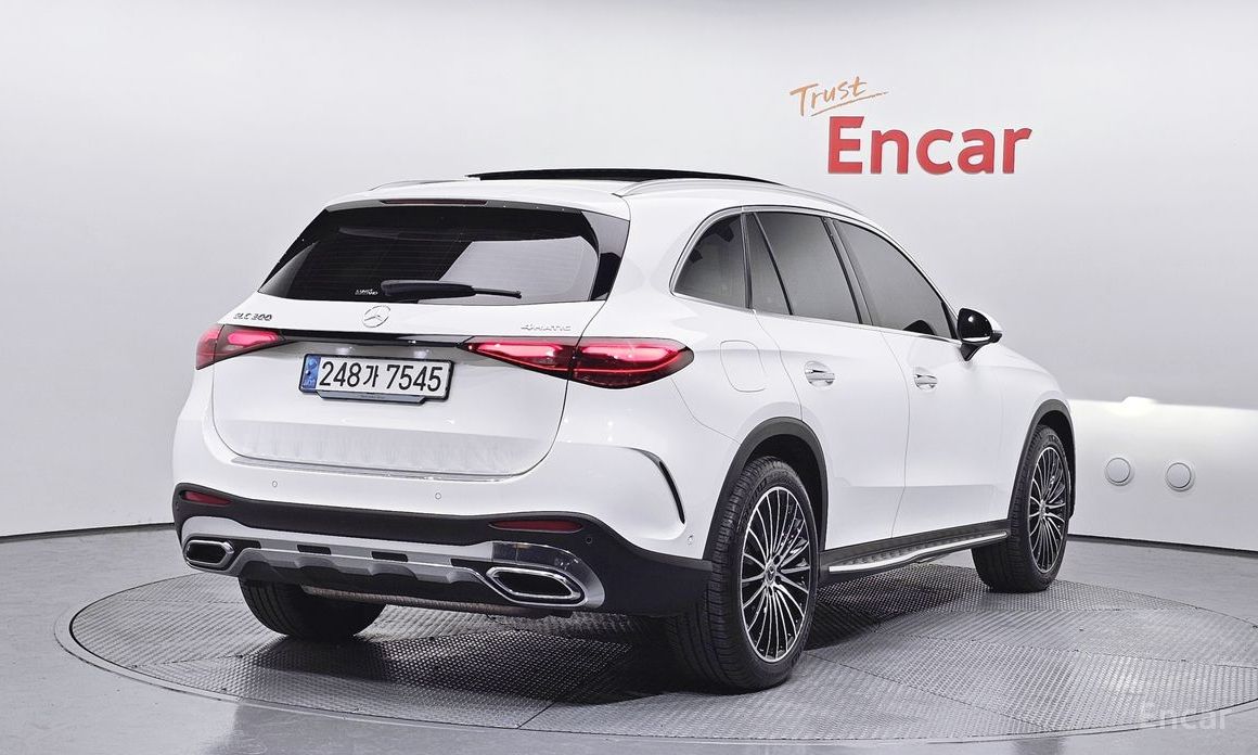  Mercedes-Benz GLC-Class