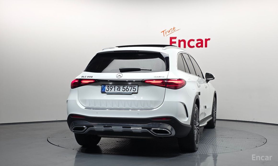  Mercedes-Benz GLC-Class