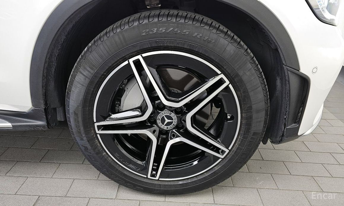  Mercedes-Benz GLC-Class