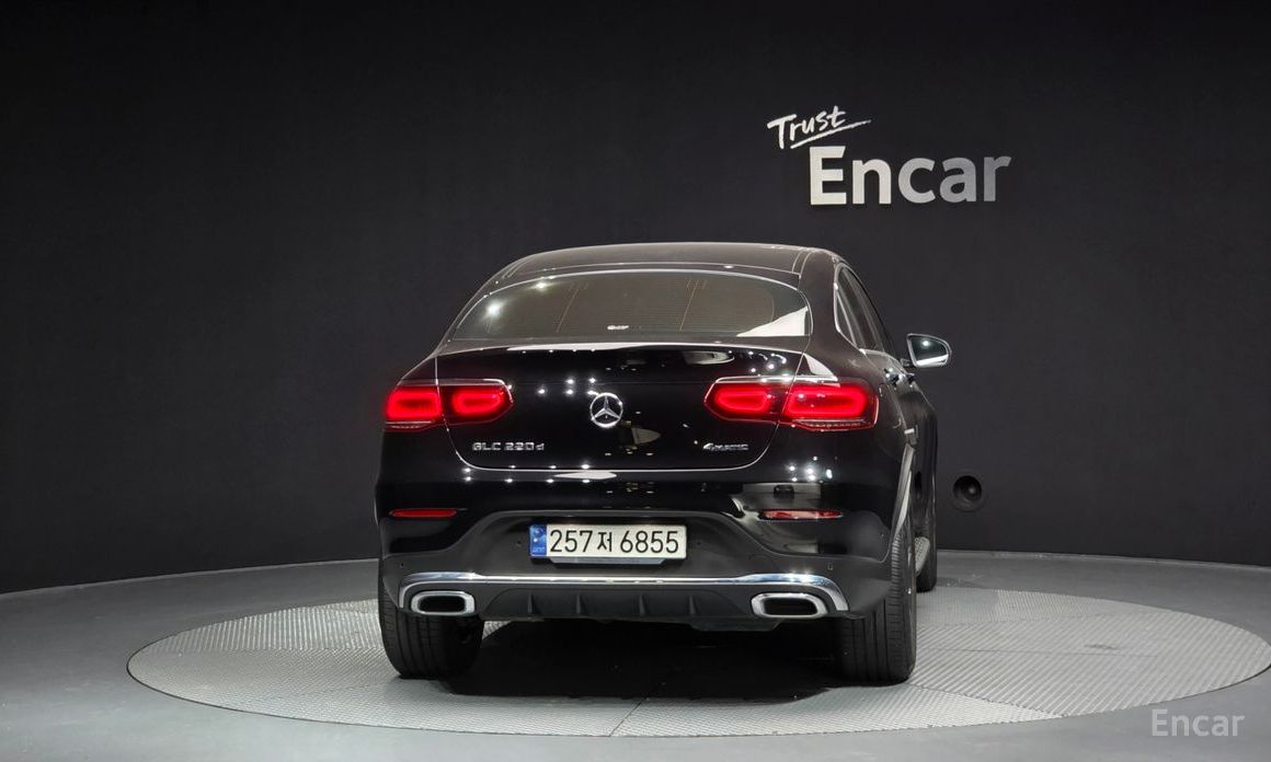  Mercedes-Benz GLC-Class