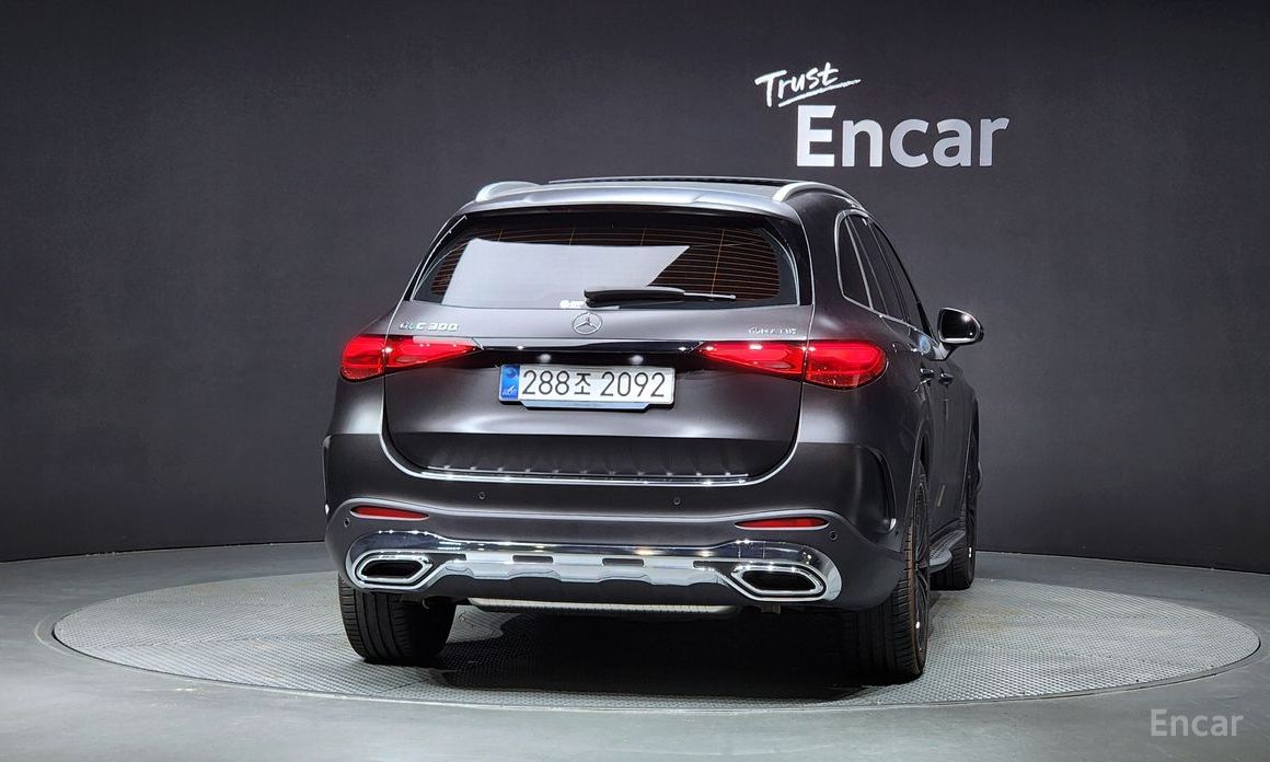  Mercedes-Benz GLC-Class