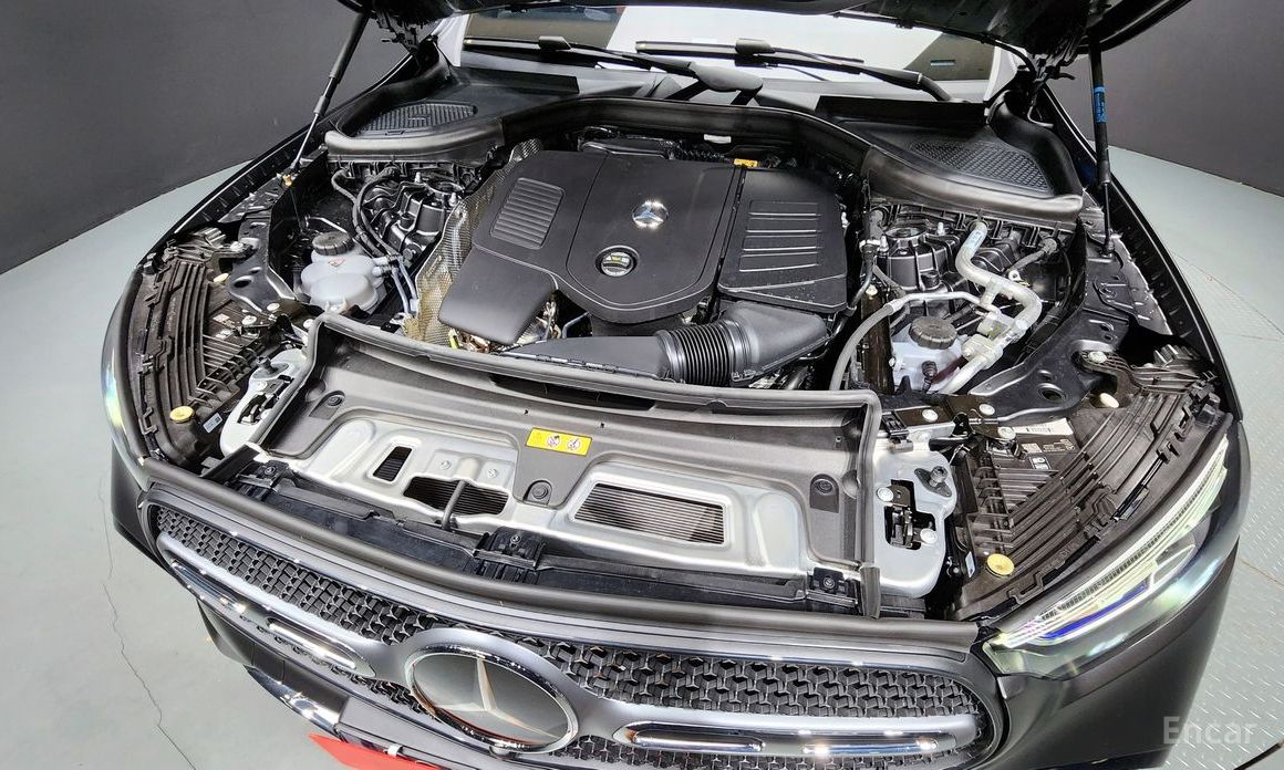  Mercedes-Benz GLC-Class