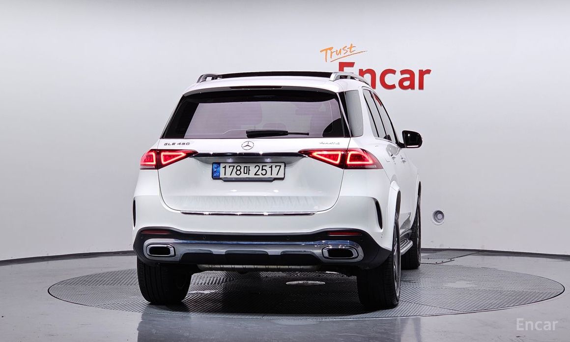  Mercedes-Benz GLE-Class