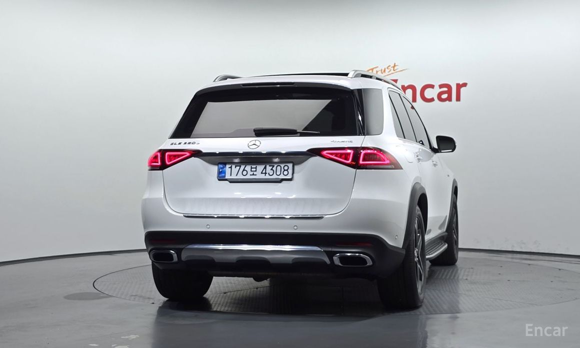  Mercedes-Benz GLE-Class