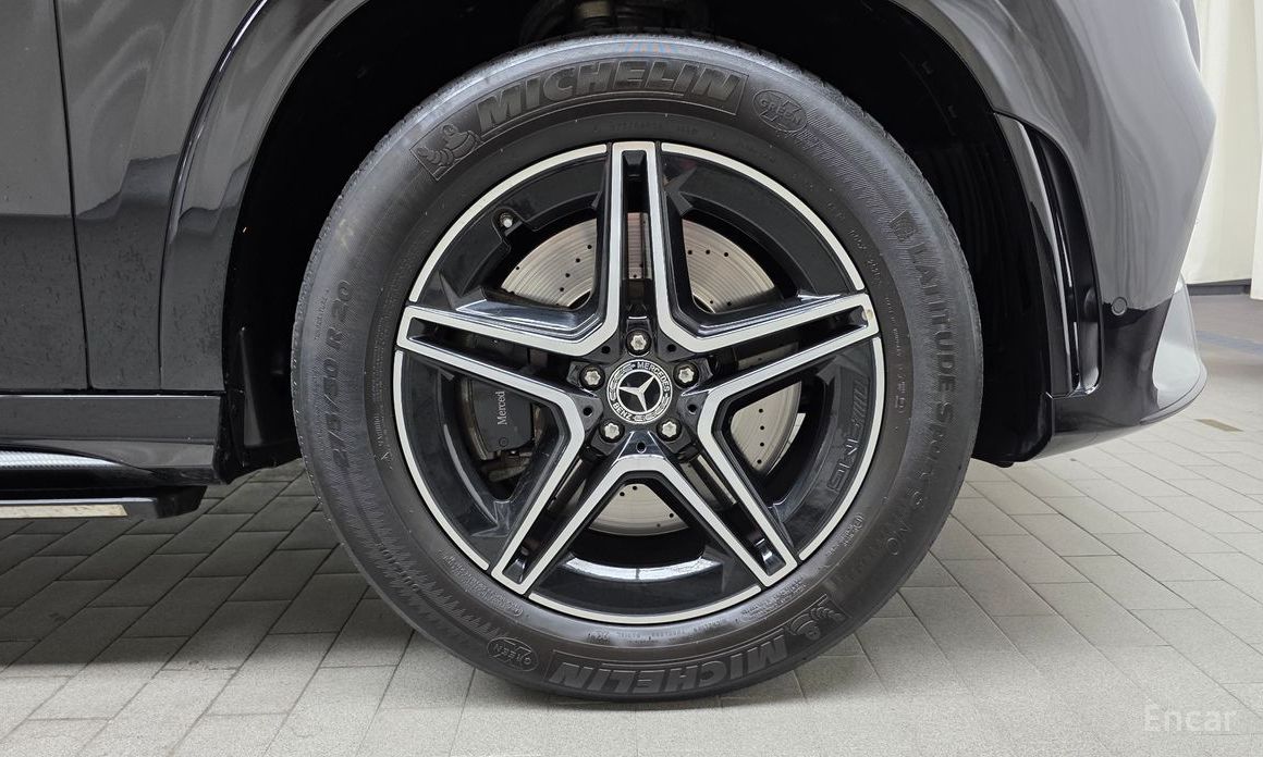  Mercedes-Benz GLE-Class