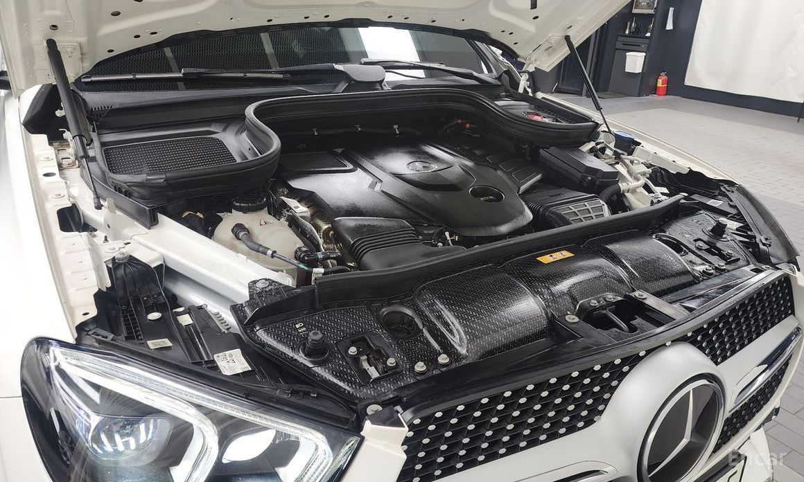  Mercedes-Benz GLE-Class