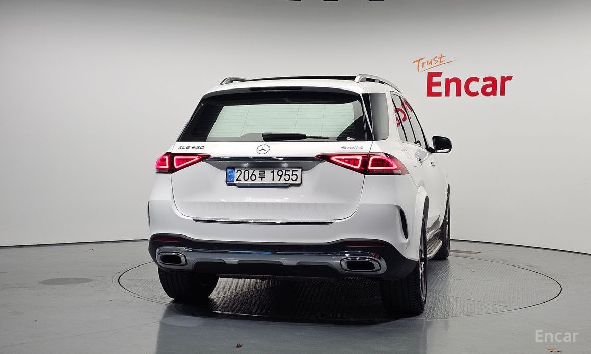  Mercedes-Benz GLE-Class