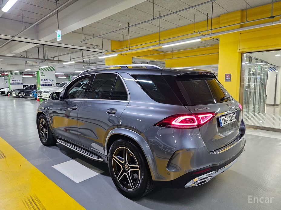  Mercedes-Benz GLE-Class