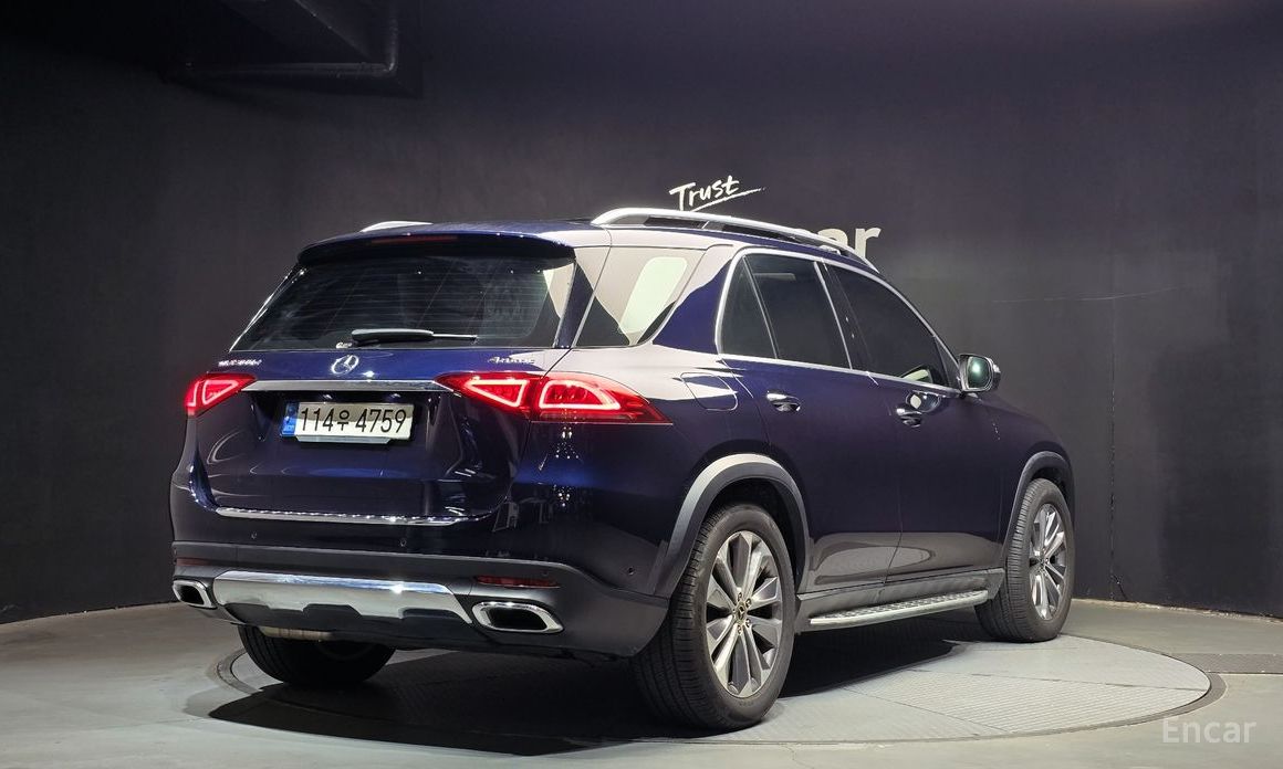  Mercedes-Benz GLE-Class