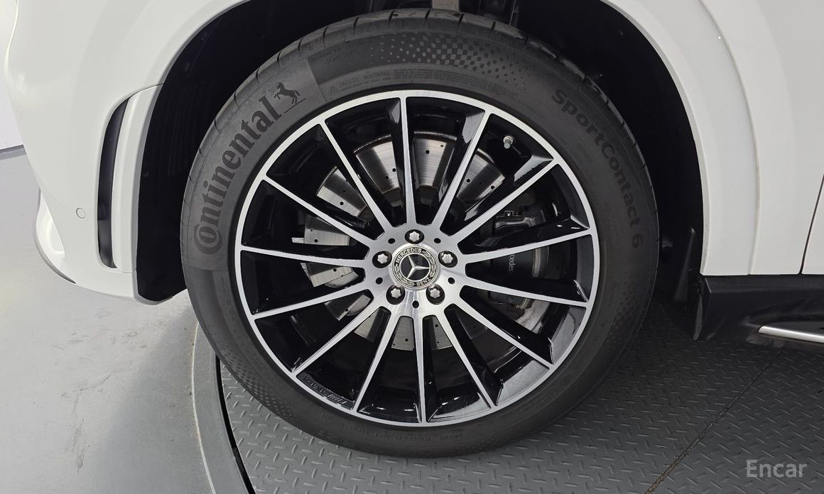  Mercedes-Benz GLE-Class