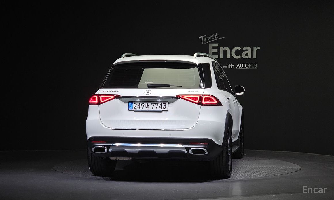  Mercedes-Benz GLE-Class