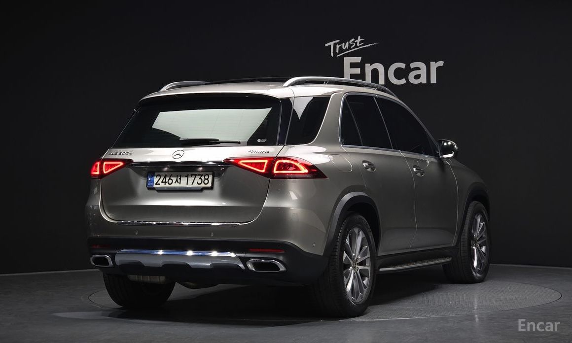  Mercedes-Benz GLE-Class