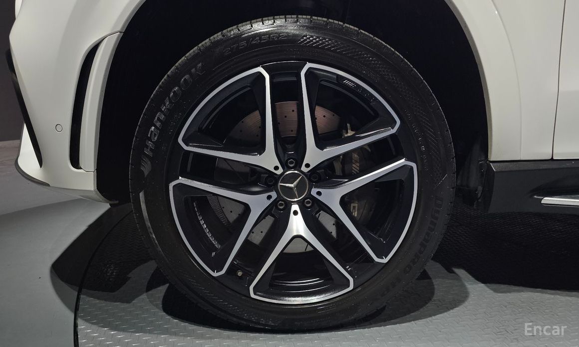  Mercedes-Benz GLE-Class