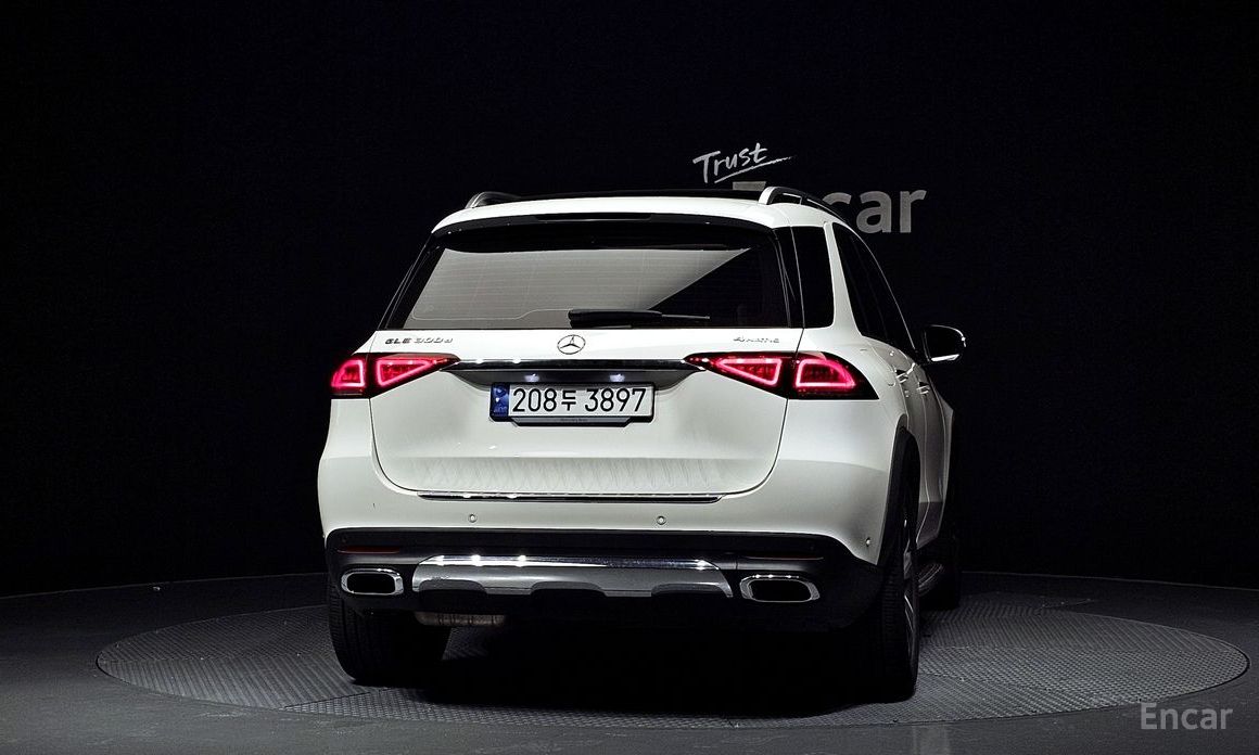  Mercedes-Benz GLE-Class