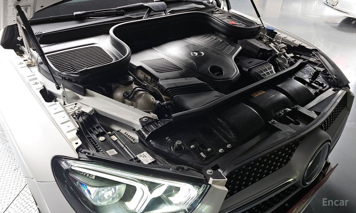  Mercedes-Benz GLE-Class