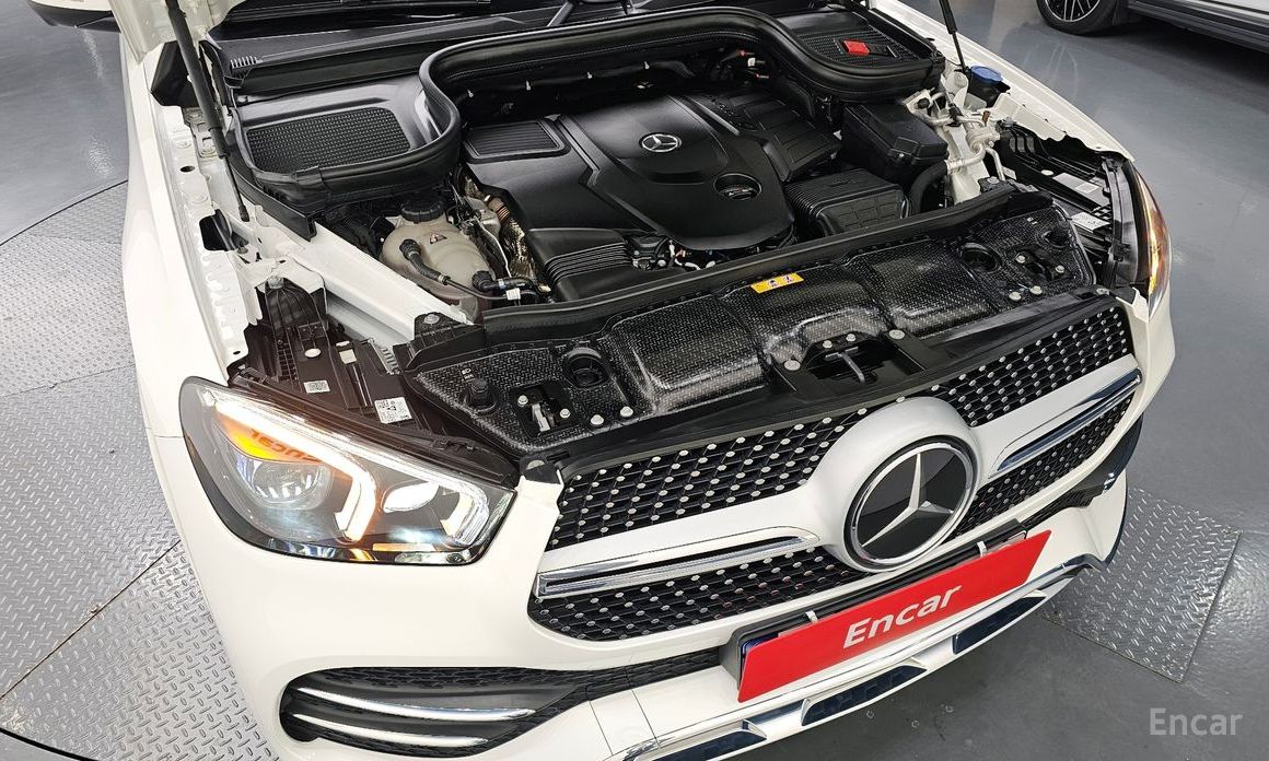  Mercedes-Benz GLE-Class