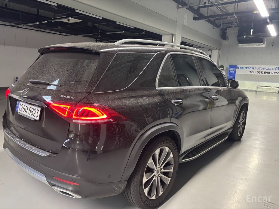  Mercedes-Benz GLE-Class