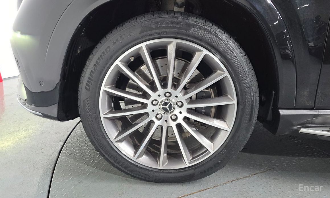  Mercedes-Benz GLE-Class