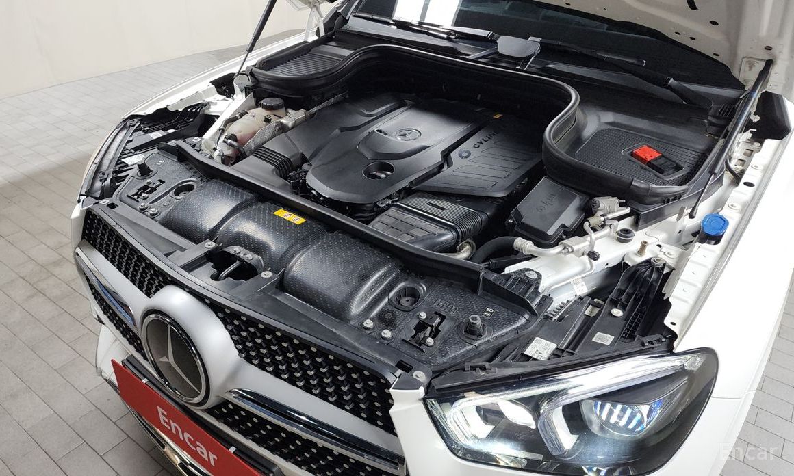  Mercedes-Benz GLE-Class