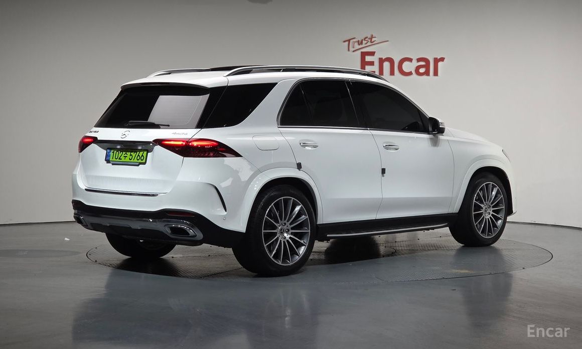  Mercedes-Benz GLE-Class