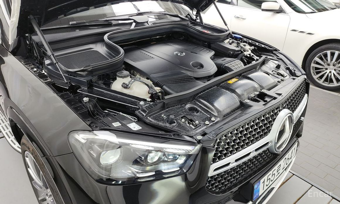  Mercedes-Benz GLE-Class