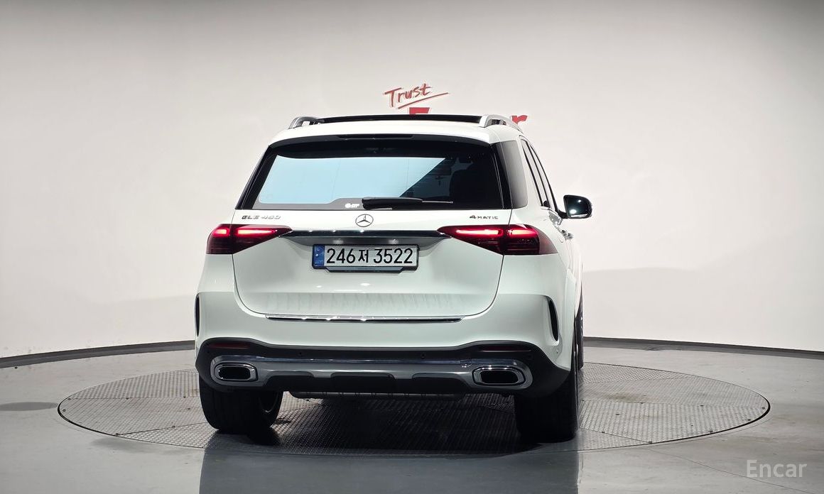  Mercedes-Benz GLE-Class