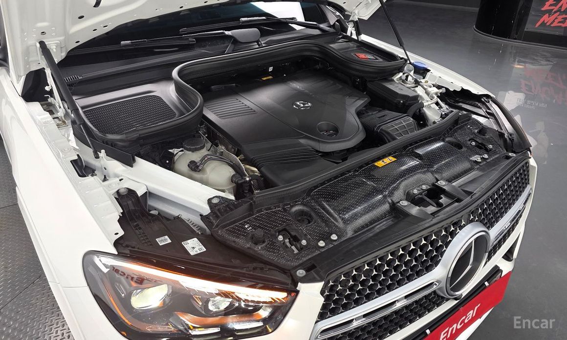  Mercedes-Benz GLE-Class