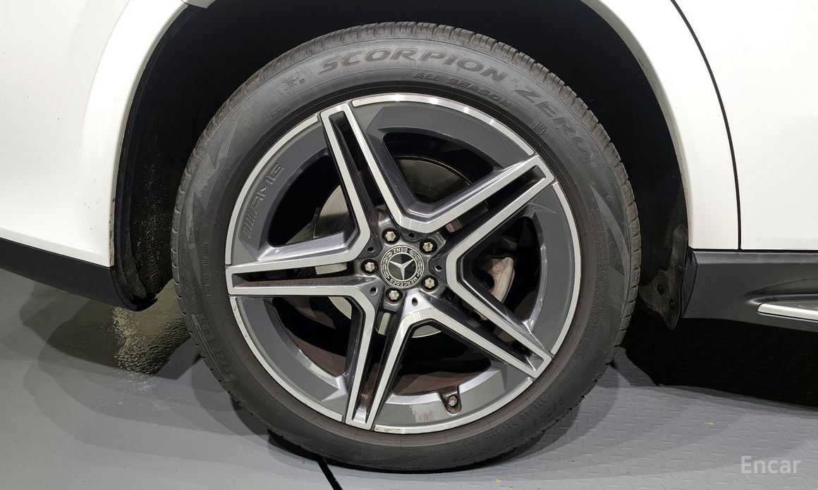  Mercedes-Benz GLS-Class