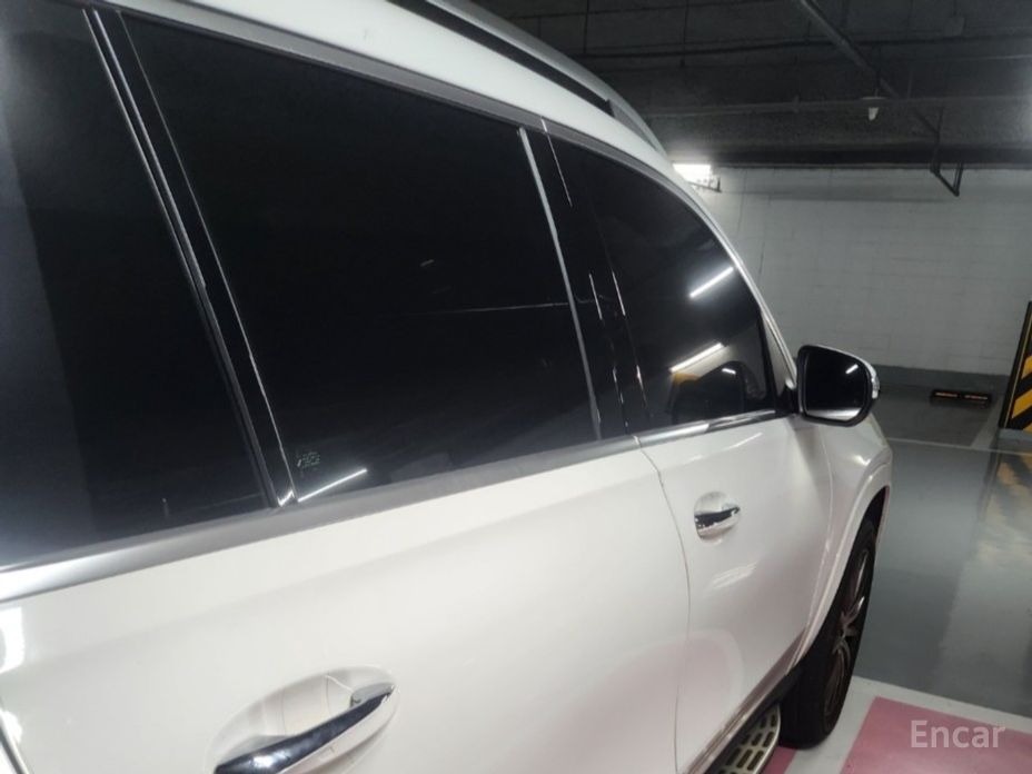  Mercedes-Benz GLS-Class