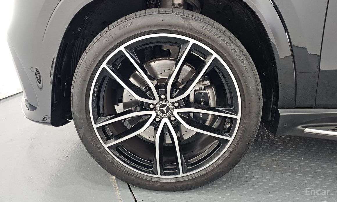  Mercedes-Benz GLS-Class