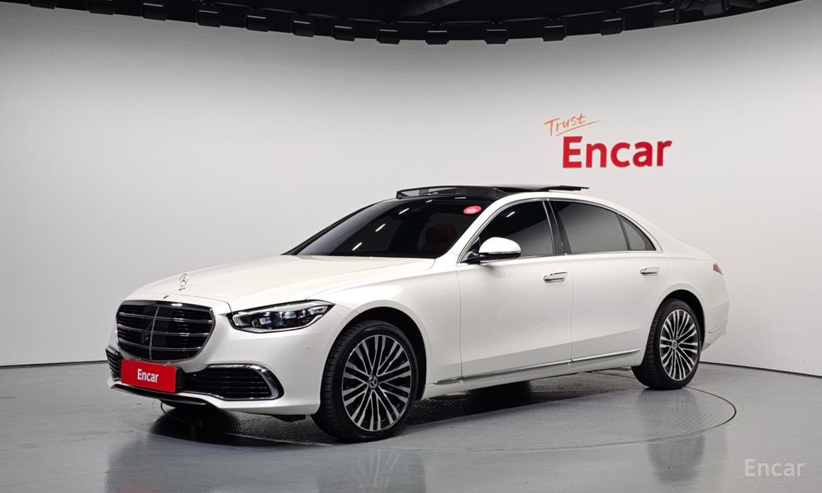  Mercedes-Benz S-Class