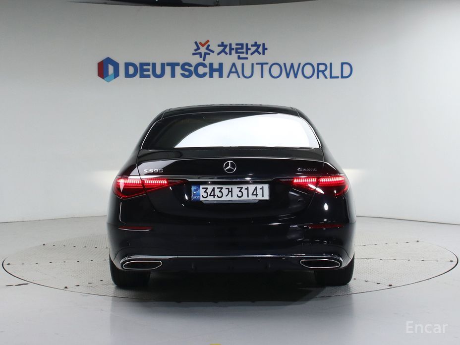  Mercedes-Benz S-Class