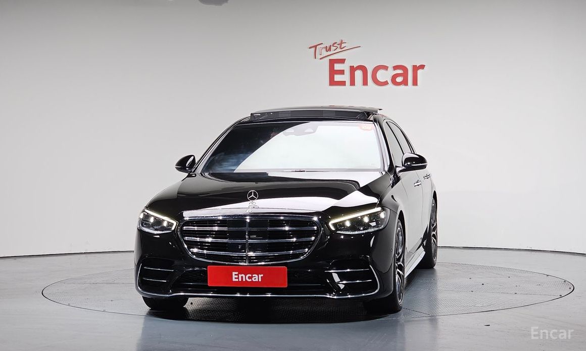  Mercedes-Benz S-Class