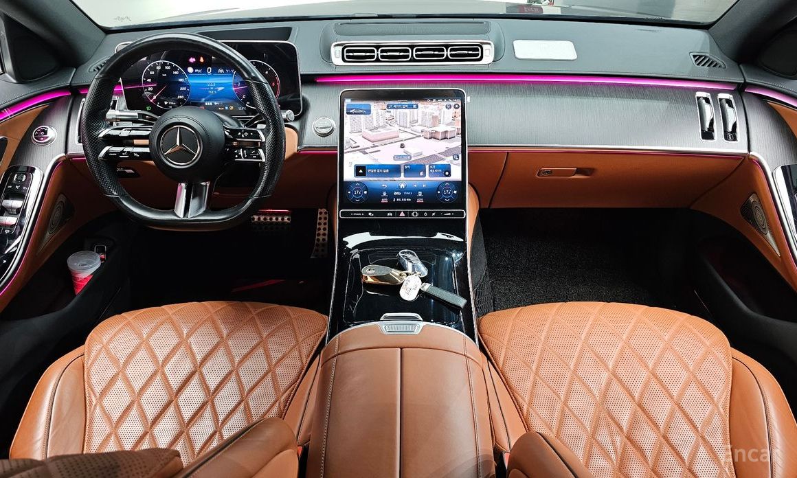  Mercedes-Benz S-Class