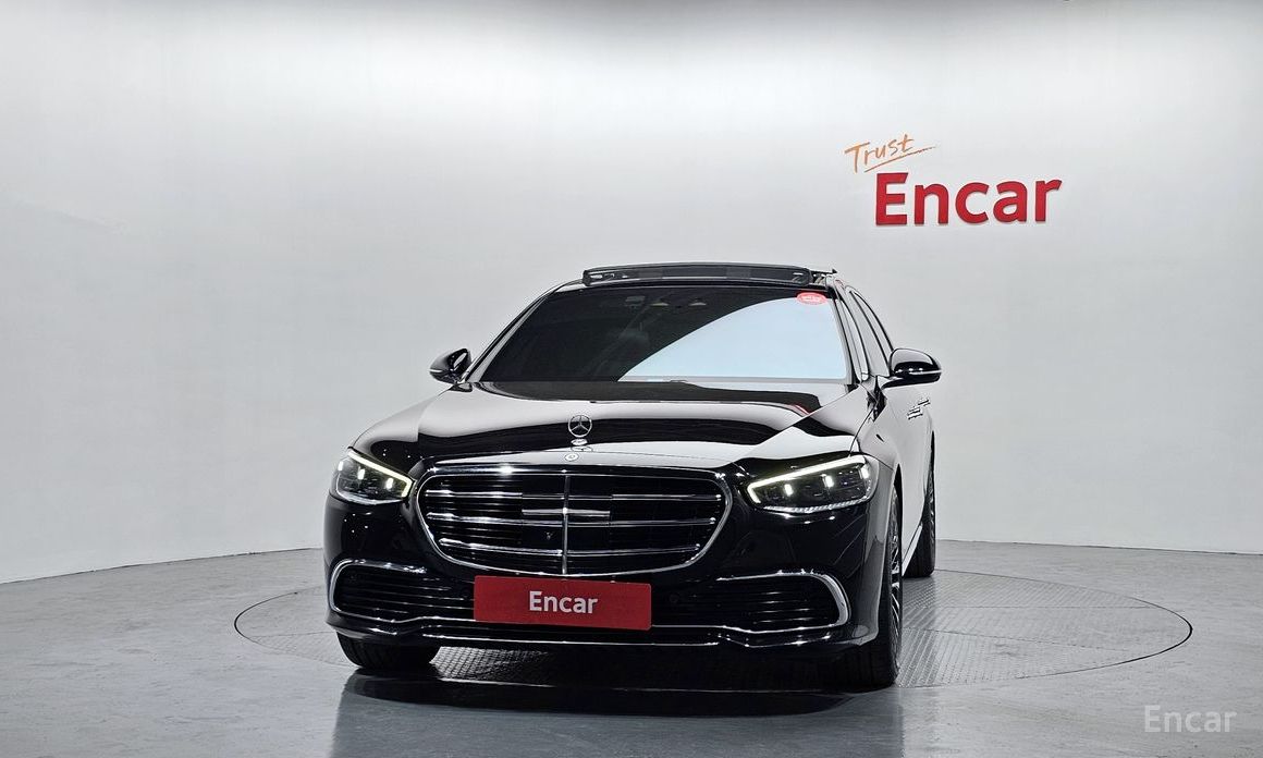  Mercedes-Benz S-Class