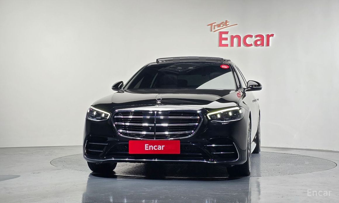  Mercedes-Benz S-Class