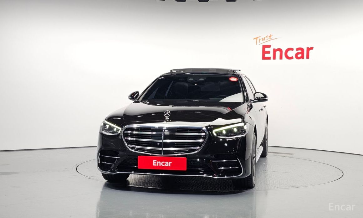  Mercedes-Benz S-Class