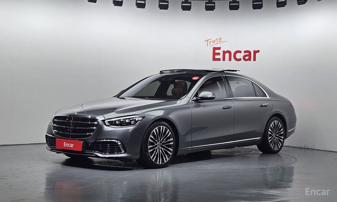  Mercedes-Benz S-Class