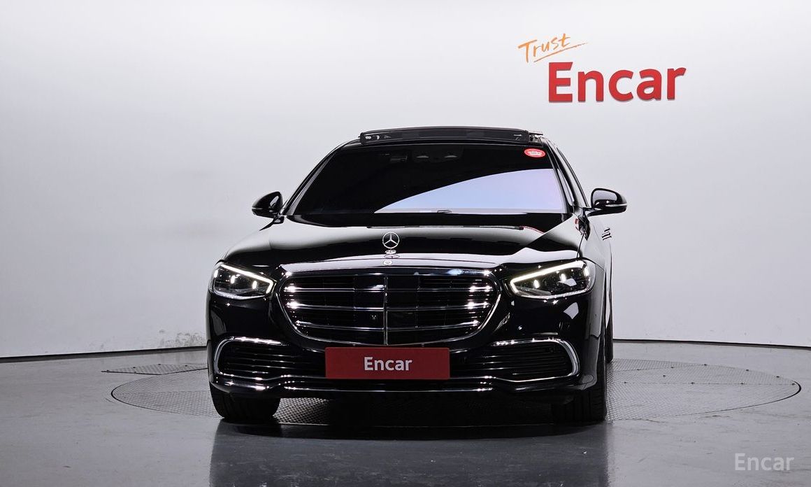  Mercedes-Benz S-Class