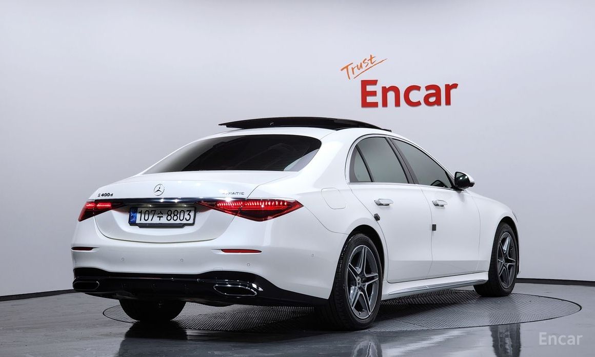  Mercedes-Benz S-Class