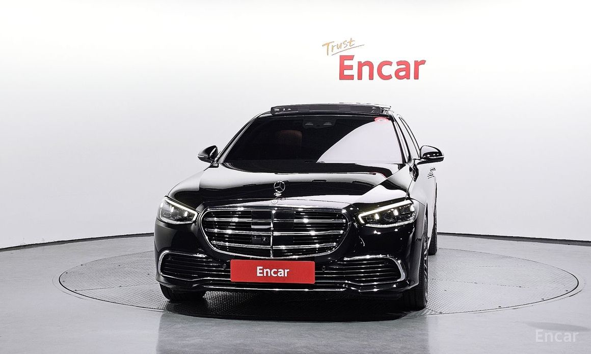  Mercedes-Benz S-Class