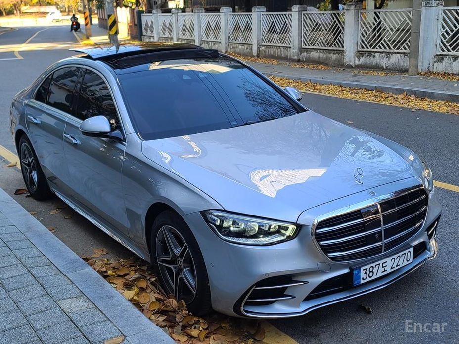  Mercedes-Benz S-Class