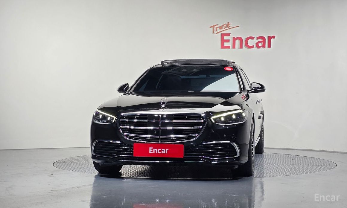  Mercedes-Benz S-Class